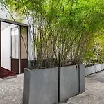 Guestready - Artist Loft With A Vertical Garden