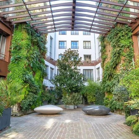 Guestready - Artist Loft With A Vertical Garden *